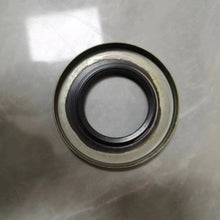 Load image into Gallery viewer, 1st shaft oil seal 8870829 for daily 4x2 2840.6 gearbox
